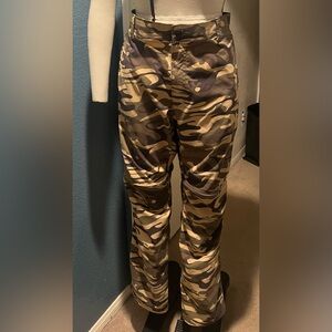 Wrangler Outdoor Camouflage Cargo Pants in Green Brown Tan